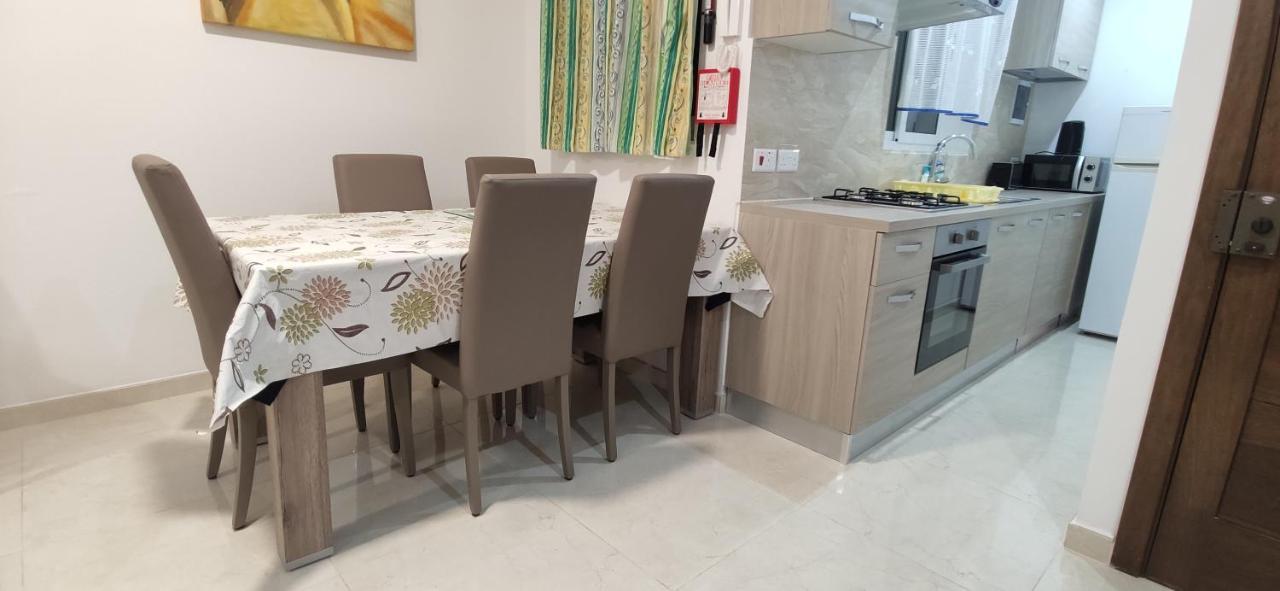 One Bed Room Apartment With Terrace Marsaskala Exterior photo