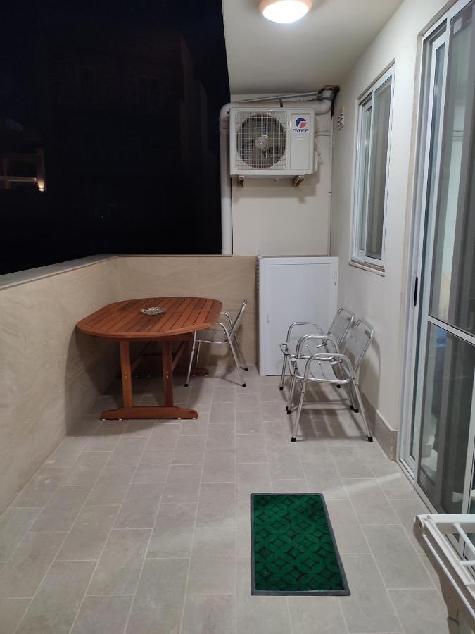 One Bed Room Apartment With Terrace Marsaskala Exterior photo