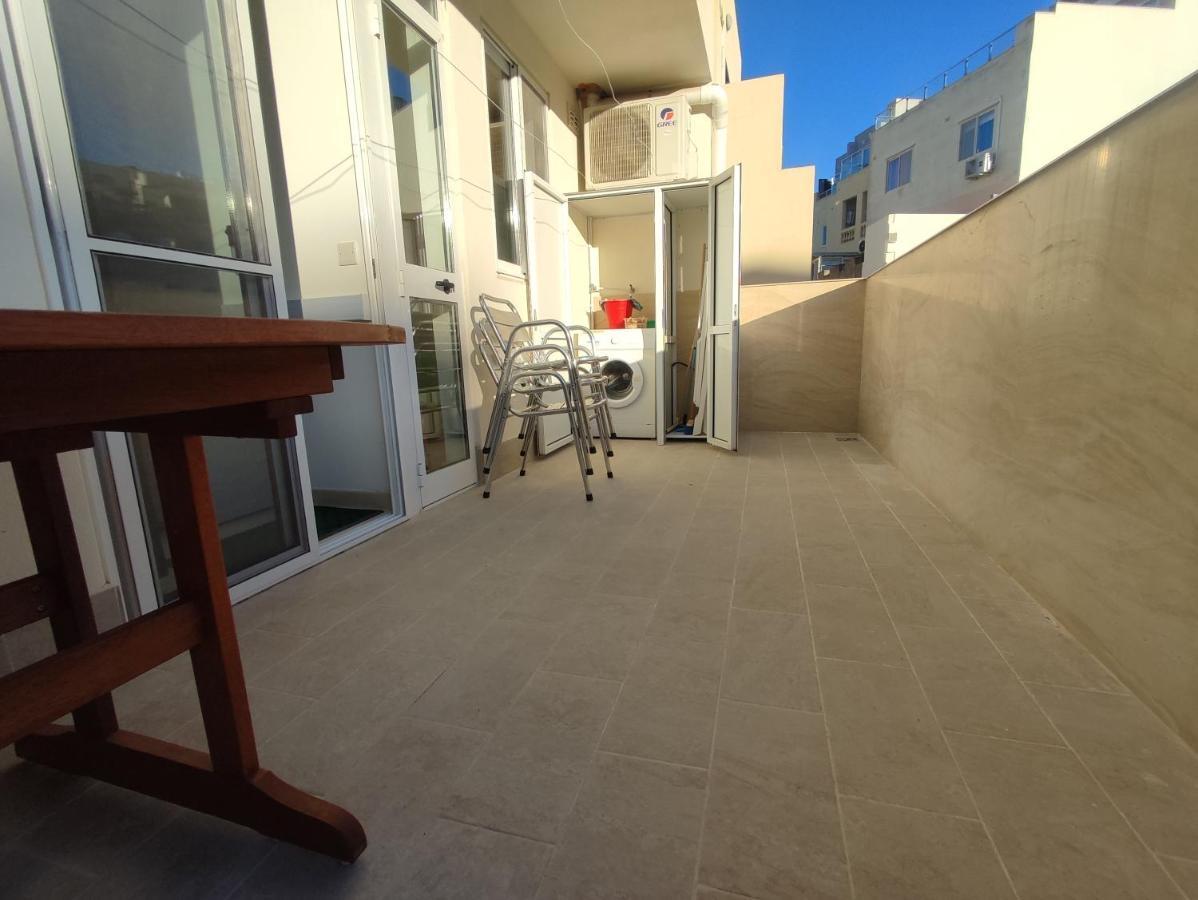 One Bed Room Apartment With Terrace Marsaskala Exterior photo
